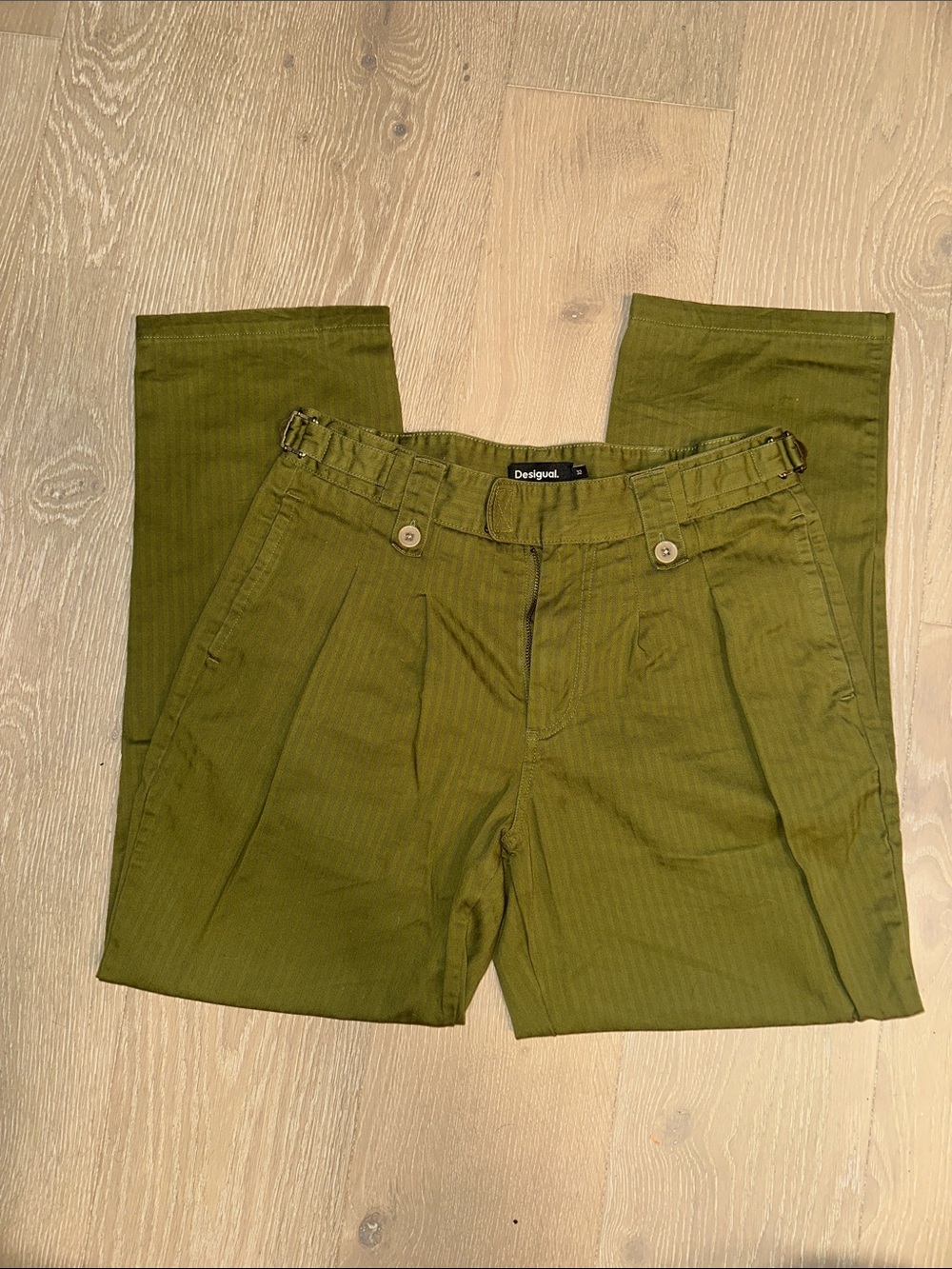 Desigual Olive Green Pleated Men’s Chinos